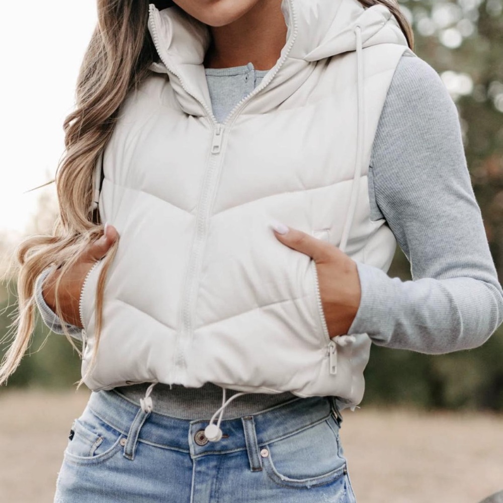 NanaMacs White Puffer Vest